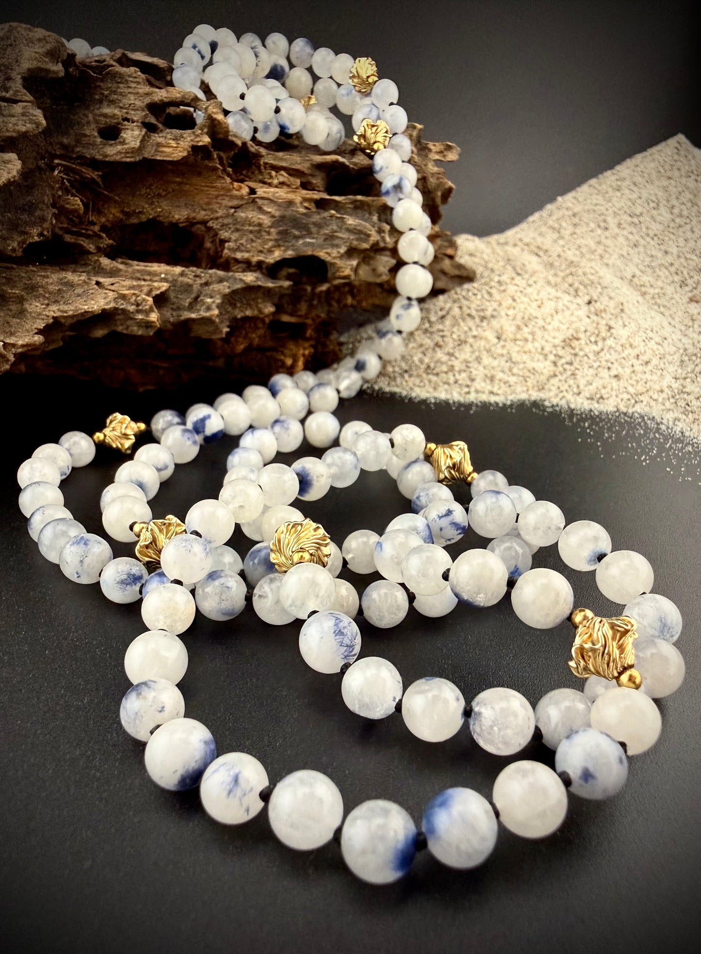 Rosée · Dumortierite + White Topaz