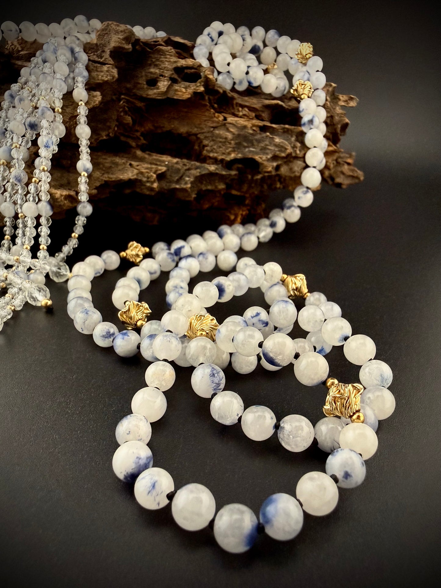 Rosée · Dumortierite + White Topaz